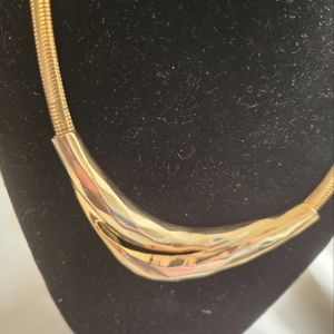 Vintage gold look necklace